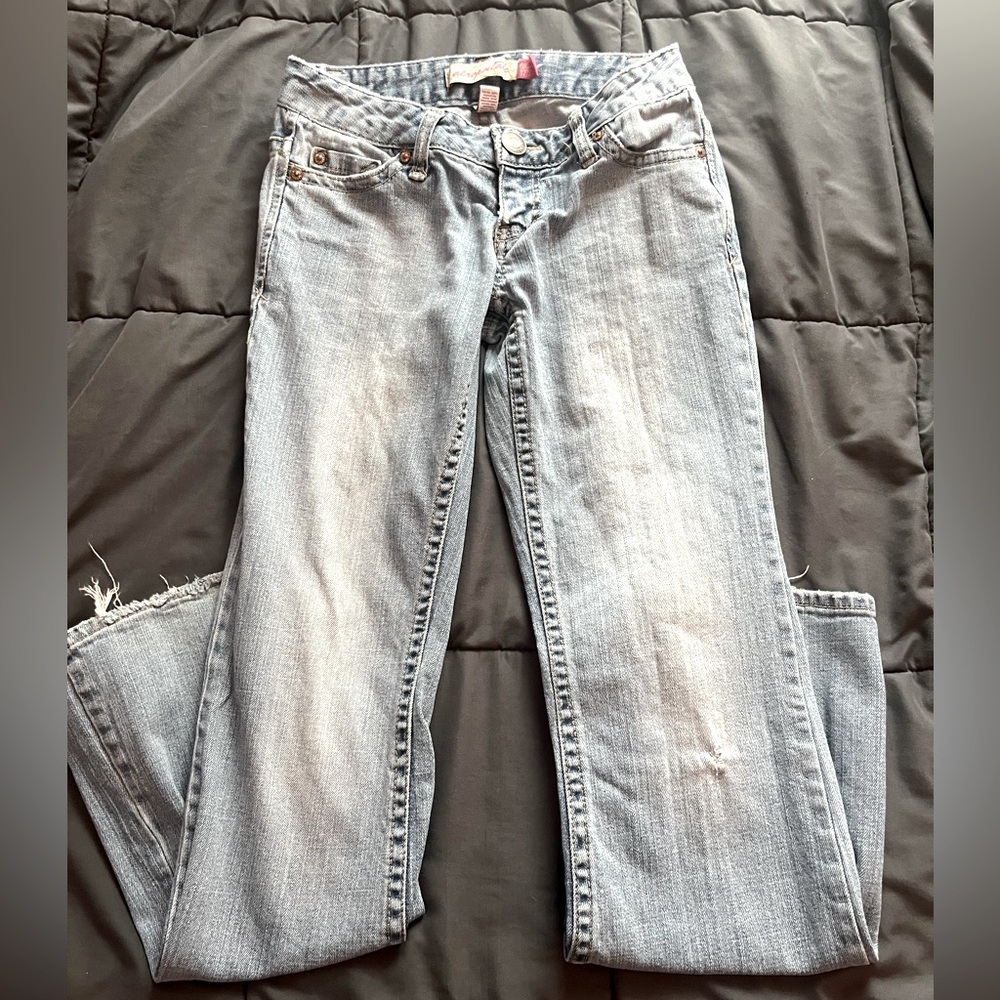 SOLD | Y2K Aéropostale low rise flare jeans